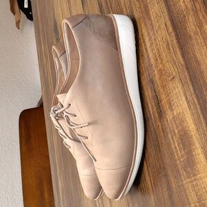 Frankie4 Saving Souls Buddy Truffle Woman's Size 8 Leather